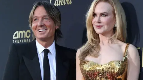 Nicole Kidman a Keith Urban spolu na červenom koberci počas AFI Lifetime Achievement Awards v Los Angeles.