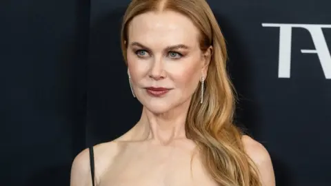 Nicole Kidman pózuje v elegantnom portréte, pôsobí pokojne a premýšľavo