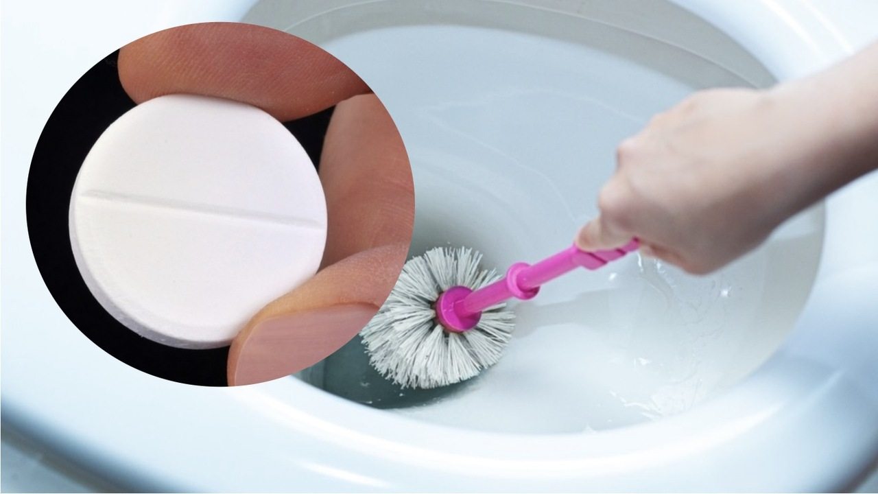Tableta aspirínu a čistenie toalety kefou – jednoduchý domáci trik na odstránenie vodného kameňa.