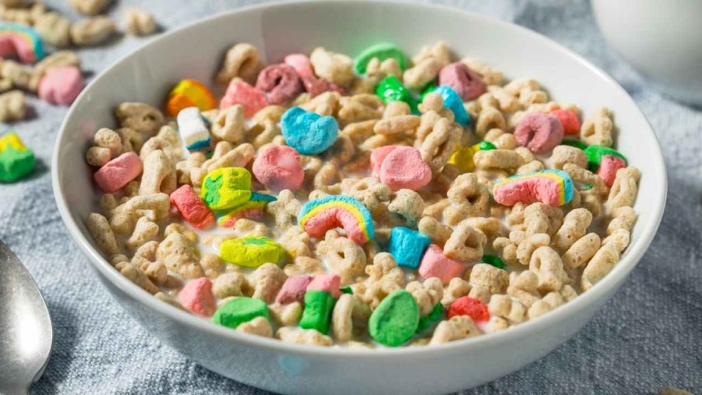 Sladké cereálie „Lucky Irish“ s marshmallow a plnotučným mliekom